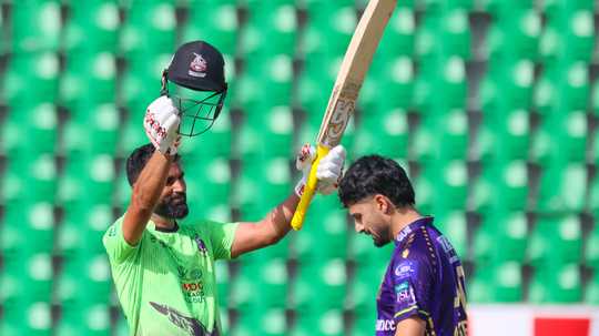 Fakhar ton powers Qalandars to crucial win