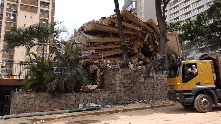 Live updates: Death toll from Venezuela earthquakes rises to around 235 as rescue effort underway