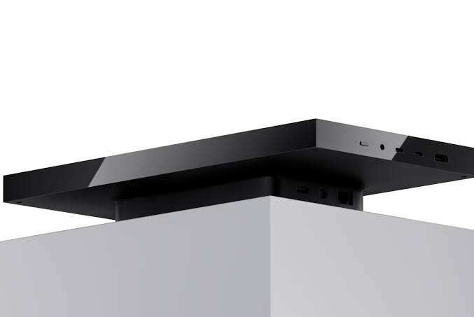 Microsoft created the mini Surface dev box that Qualcomm couldn’t