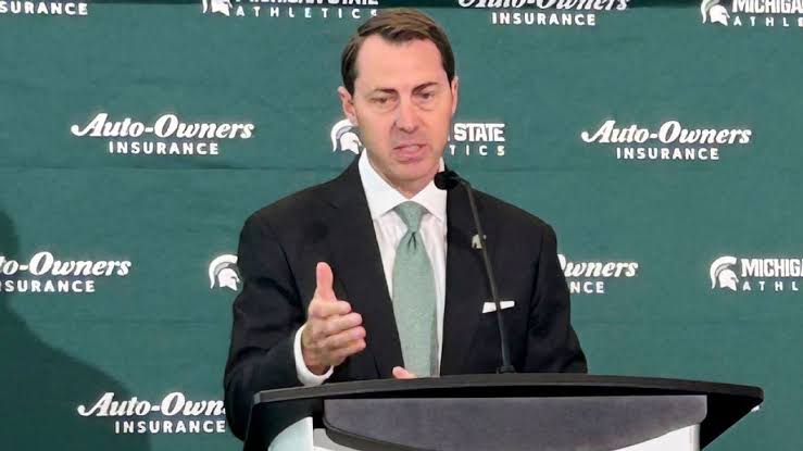 Kentucky targeting Michigan State AD J Batt, sources say