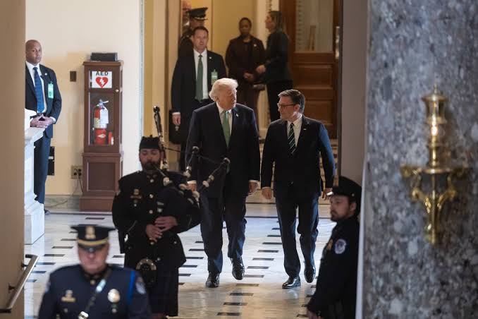 House barely rejects limits on Iran war as GOP defections grow - Live Updates