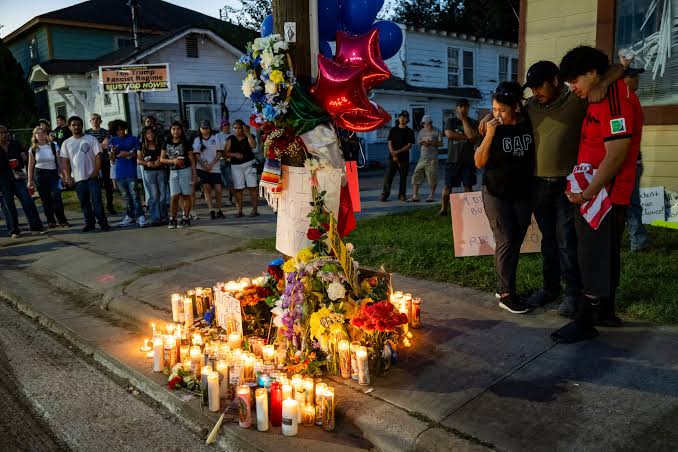 ICE Ordered to Cease Most Vehicle Stops After Fatal Shootings in Maine and Houston