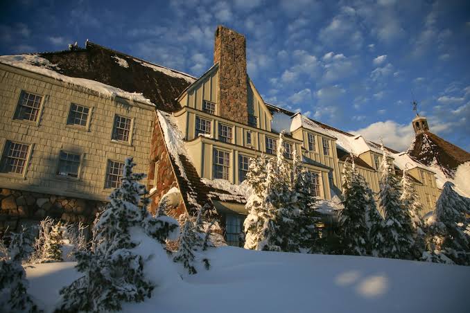 Timberline Lodge under Level 1 (be ready) evacuation order from Grasshopper fire