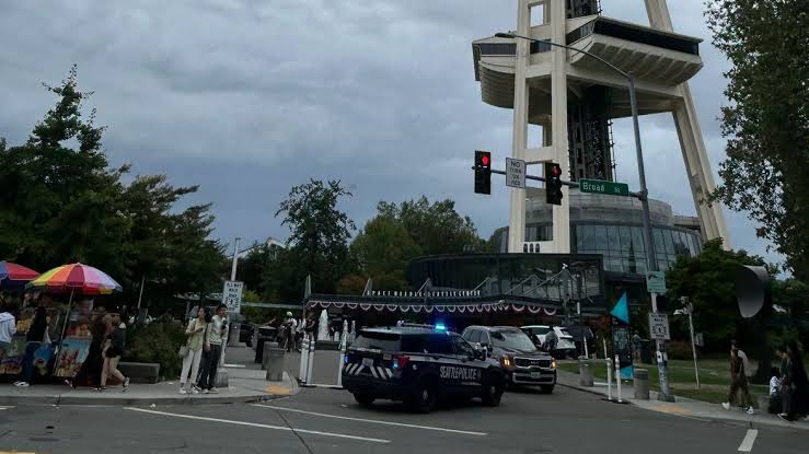 Multiple people shot at Seattle Center, public asked to avoid area