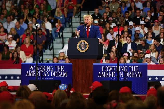 Trump’s split screen: War and campaigning