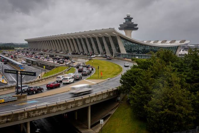 Pregnant woman and son fly home to Ghana after being detained for over a week at Dulles Airport