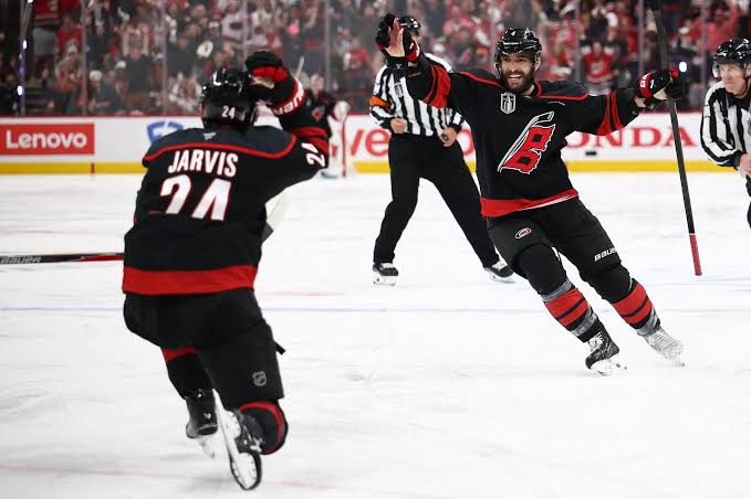 Hurricanes, facing adversity in Game 2, showed they have developed some playoff scar tissue