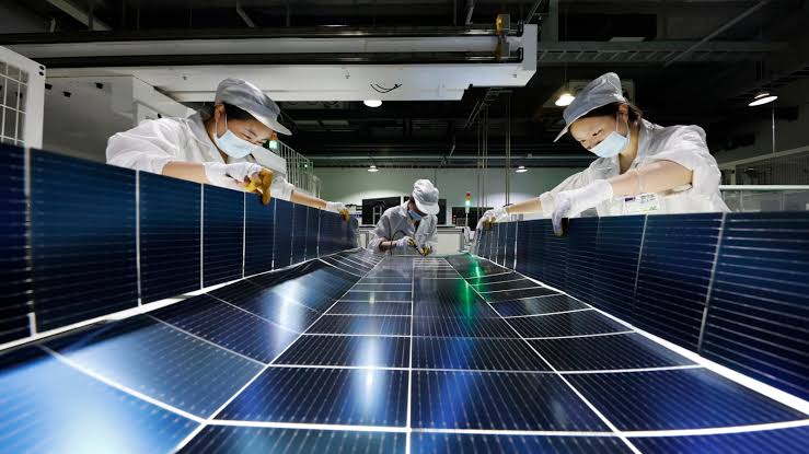 China industrial profits jump 15.8% in March, fueled by AI and chip boom despite oil shock risks