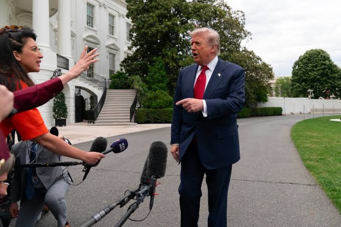Trump ties himself in knots to avoid resuming a full-scale war in Iran