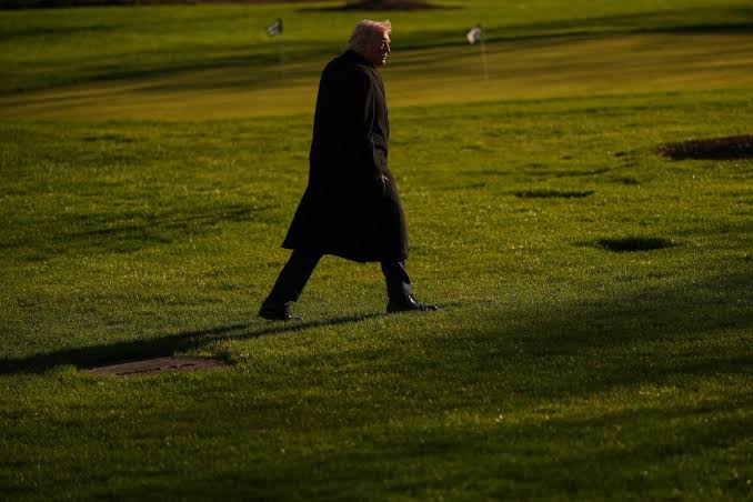 CNN Poll: Trump’s approval rating on the economy hits a new low