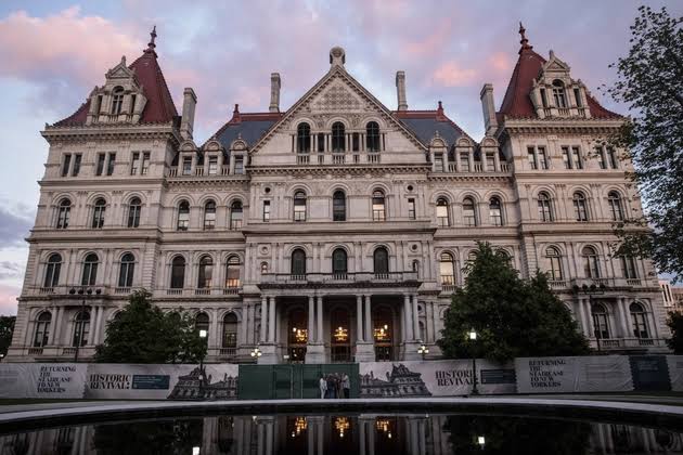 New York Democrats push redistricting amendment, joining national battle