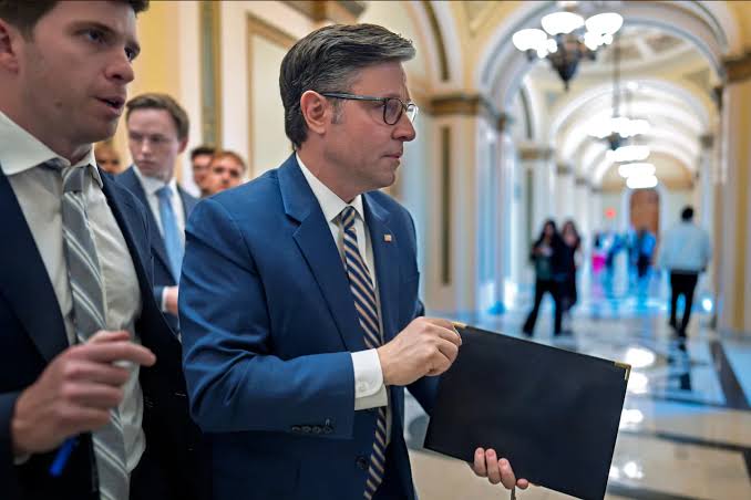 House passes bill to fund the government until after midterm elections