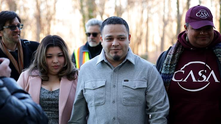 DOJ vows to appeal after judge dismisses smuggling charges against Kilmar Abrego Garcia as 'vindictive'