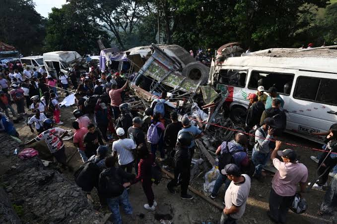 Highway bombing in Colombia kills at least 14 amid a ‘wave’ of attacks