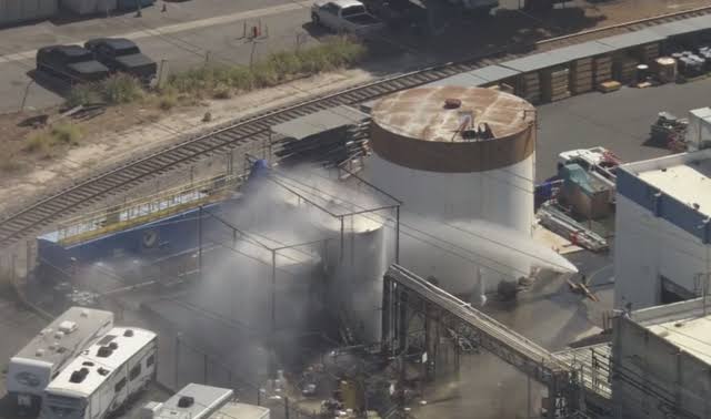 40,000 evacuated in California chemical leak as Orange County officials warn tank "is going to fail," may explode