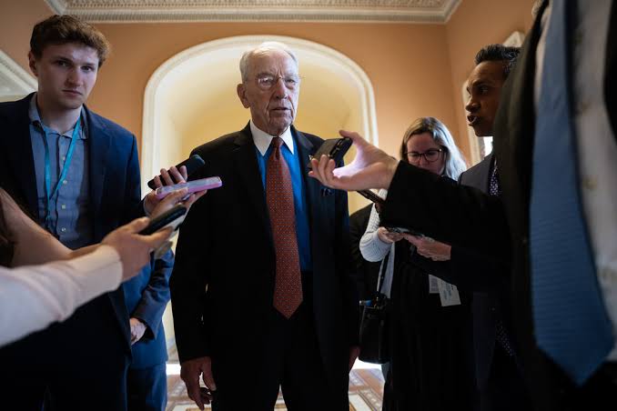 Jack Smith obtained text messages from 44 members of Congress