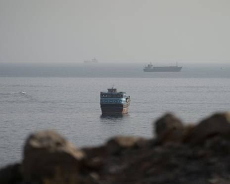 Iran says a deal with Oman to reopen the strait of Hormuz is close to being finalised – Middle East crisis live
