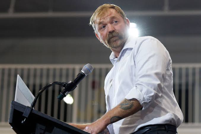 Inside Graham Platner’s Maine Bunker as He Fought to Stay in Senate Race