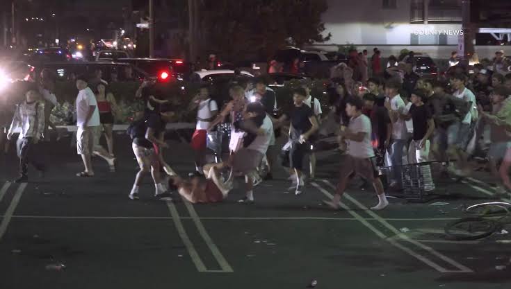 400 arrested, fireworks hurled at crowds, police in chaotic July 4th in Newport Beach