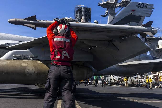 US Strikes Iranian Military Near Hormuz With No Accord in Sight