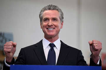 Newsom celebrates as the AI boom bails out California