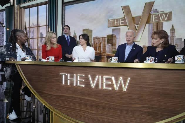 FCC's warnings on political interviews 'chill' First Amendment, ABC says