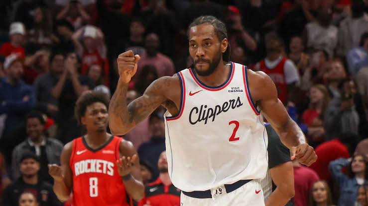 Sources: Raptors agree to acquire Kawhi Leonard from Clippers