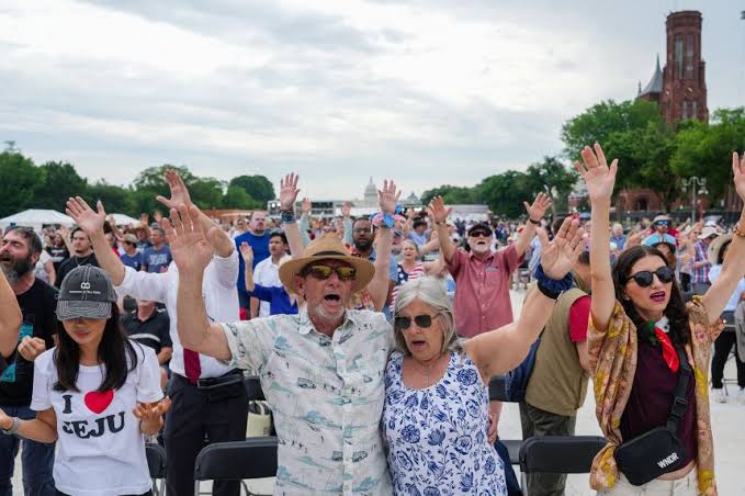 National Mall prayer event sparks concern about Trump administration eroding the wall between church and state