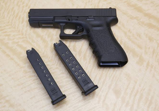 Gun owners may carry a weapon into stores, Supreme Court rules, rejecting a California law