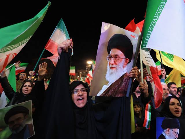 Iran war updates: Pakistani army chief in Tehran in bid to restart US talks