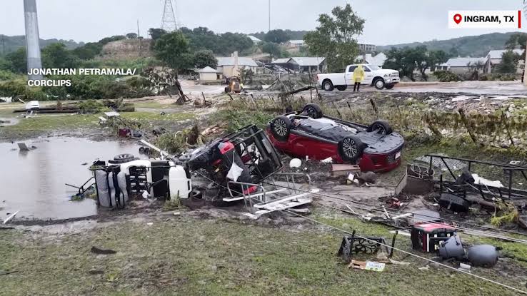 At least 2 dead in catastrophic flooding in Texas Hill Country