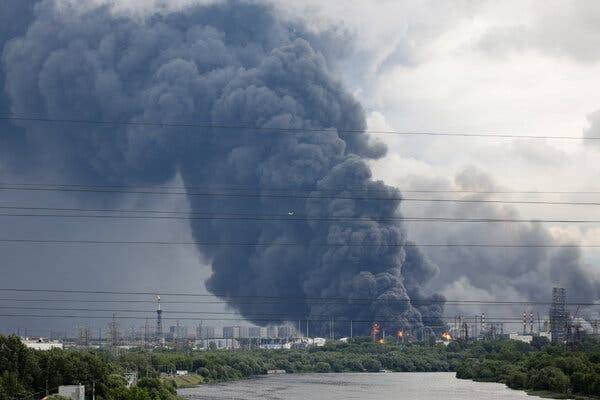 Ukraine Strikes Moscow Refinery in Large-Scale Drone Attack