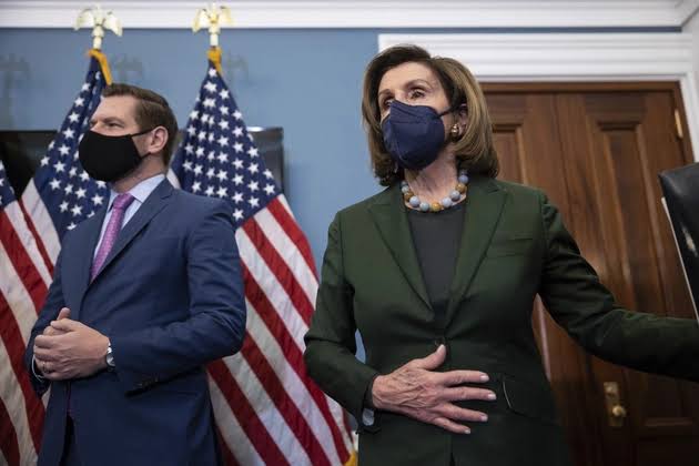 Jeffries, Pelosi and other Democrats call on Eric Swalwell to end governor campaign