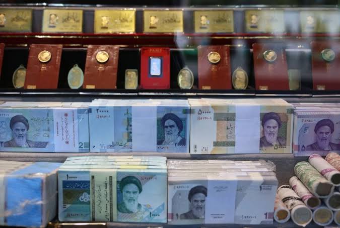 Iran Demands Cash for Peace. That’s a Political Minefield for Trump.