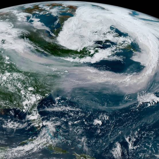 Wildfire smoke will linger and spread this weekend. See which cities are most affected.