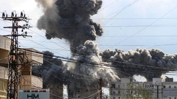 Pope welcomes Middle East ceasefire, invites faithful to join prayer vigil for peace
