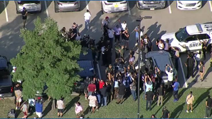 Two arrested outside Collin County Courthouse while awaiting Karmelo Anthony sentencing, sheriff's say