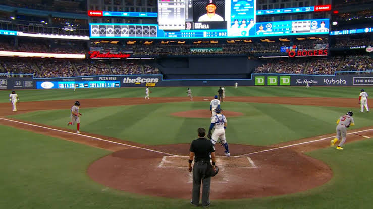 Rule check: Red Sox-Blue Jays delayed for unusual run-scoring play