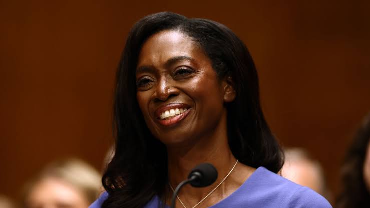 Senate panel approves CDC nominee, controversial HHS pick
