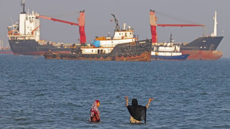 How the Strait of Hormuz reopening could unfold if the U.S.-Iran deal is implemented
