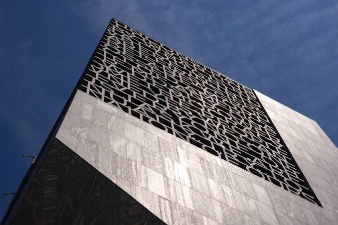 Obama Presidential Center aims to lift Chicago, and the nation