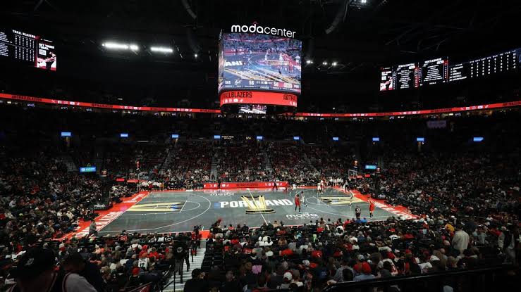 Blazers, Portland officials meet to discuss Moda Center revamp, lease