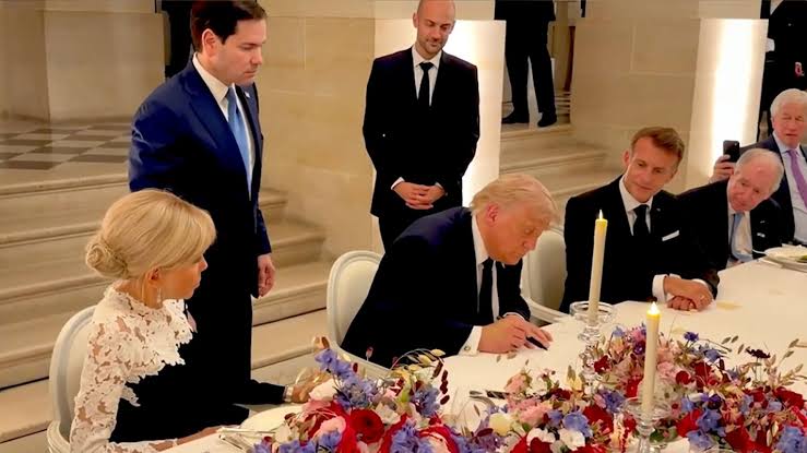 U.S. and Iran sign deal ahead of schedule
