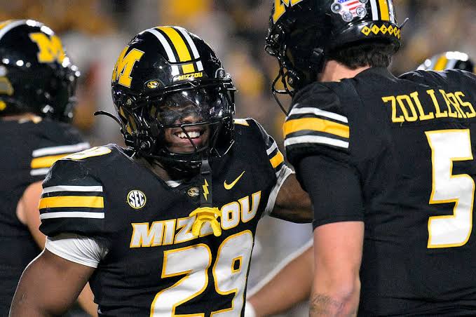 Missouri RB Ahmad Hardy shot at concert, in stable condition after surgery - The Athletic