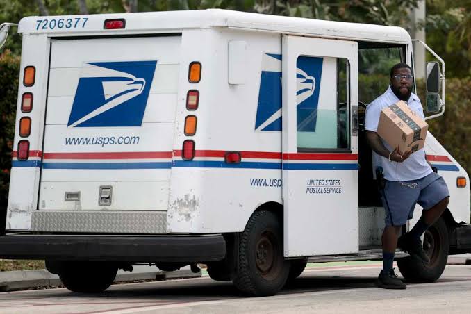 Postal Service says its cash crisis is delayed until at least 2031, but problems loom