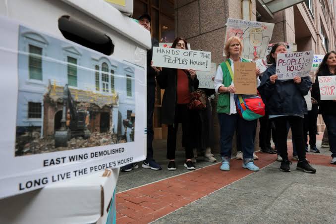 Trump's White House ballroom gets final approval despite judge's ruling halting work