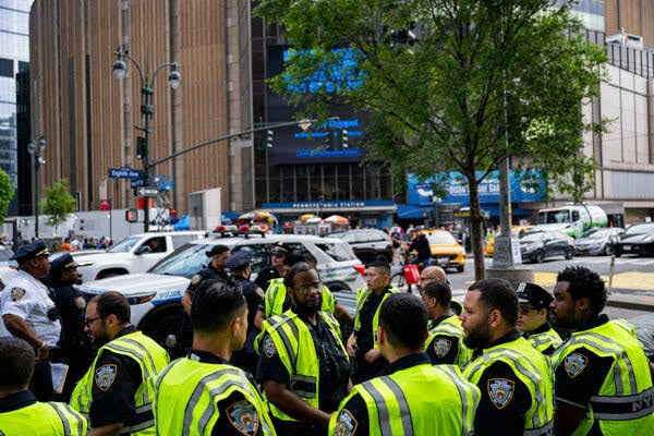 Knicks Owner Cancels Watch Party As Spat with Mamdani Escalates