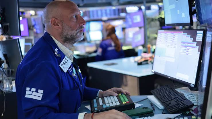 Stock futures edge higher, Asia mixed as renewed U.S.-Iran attacks push oil prices up: Live updates