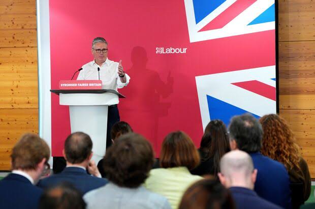 Starmer Losing Fight to Stay in Power as Rebellion Spreads