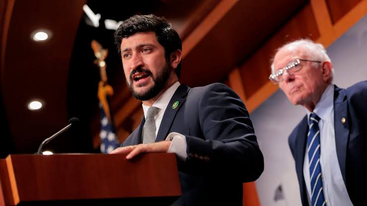 "Every option is bad": Democrats squirm over House vote to shut off aid to Israel